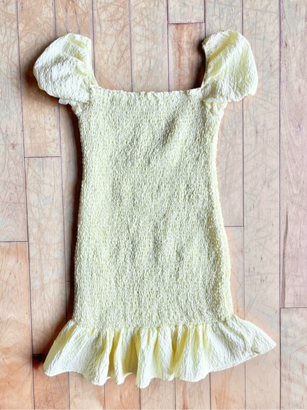 Zara Yellow Smocked Puff Sleeve Mini Dress – Size Medium